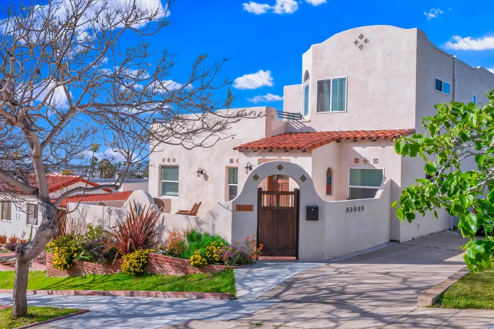 Terrace and pool of a San Diego property photographed in full daylight